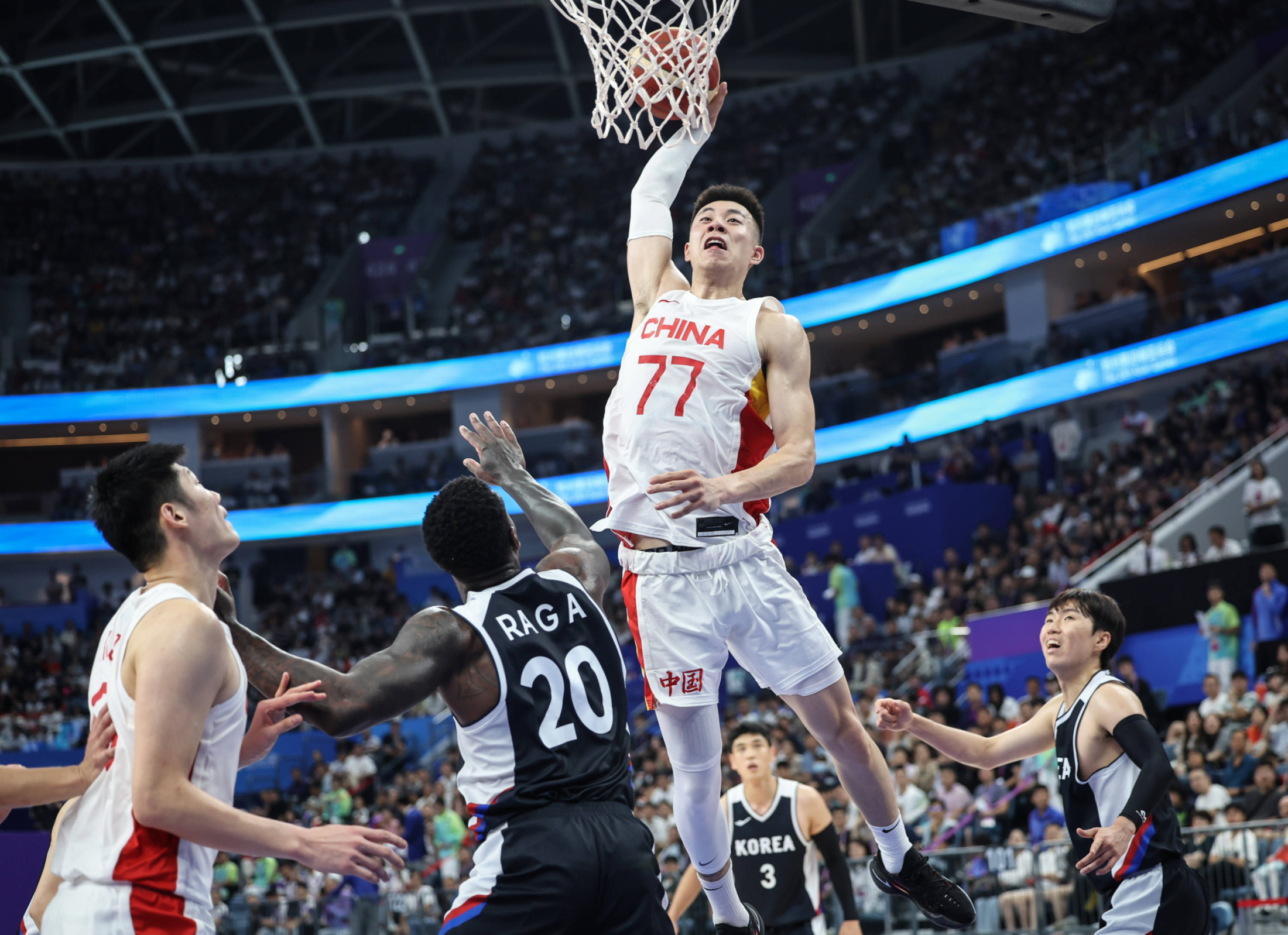 包含尼斯迎CBA季后赛关键赛，关键时刻回应争议，信心回归，年轻球员得到机会的词条